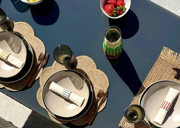 Canaryislandshost I Calma تيغيسي