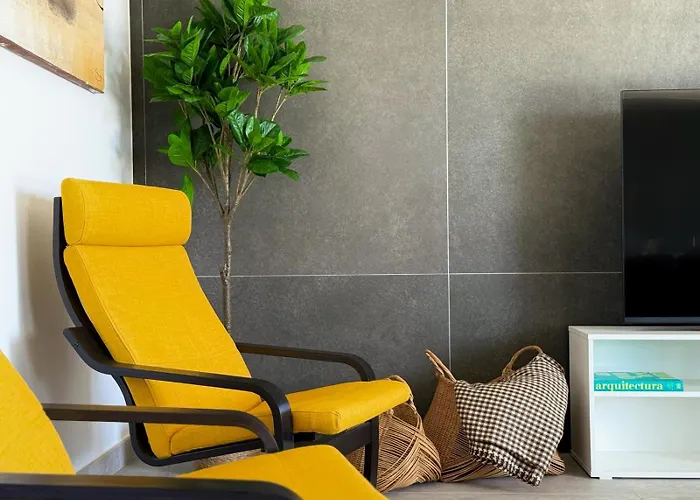 Canaryislandshost I Calma فيلة *