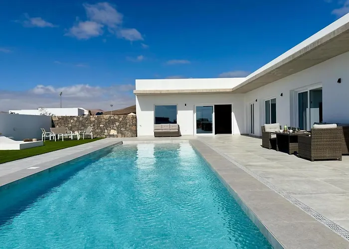 Canaryislandshost I Calma تيغيسي