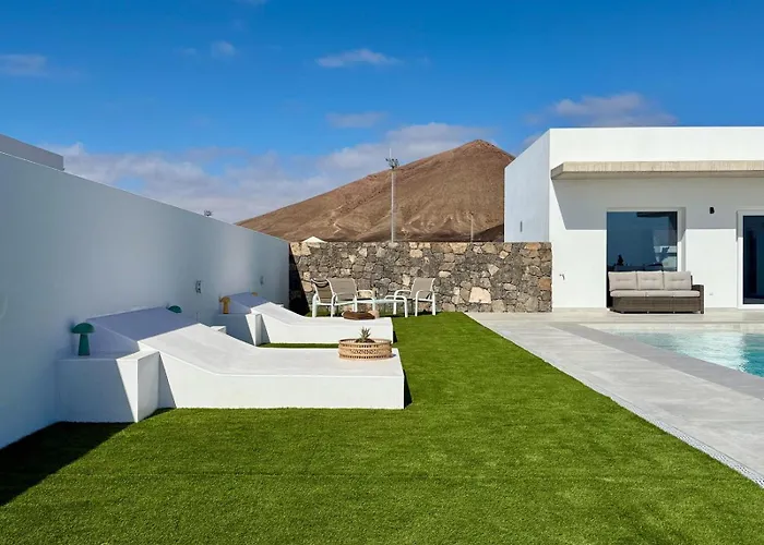 Canaryislandshost I Calma *